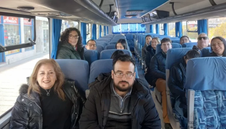 Concejales de Trelew en colectivo al Girsu