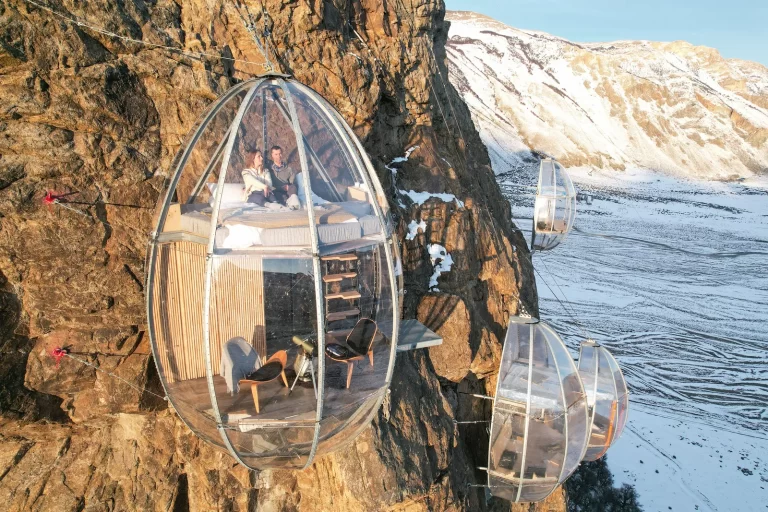 Ovo Patagonia: Dormir en las Alturas del Sur Argentino