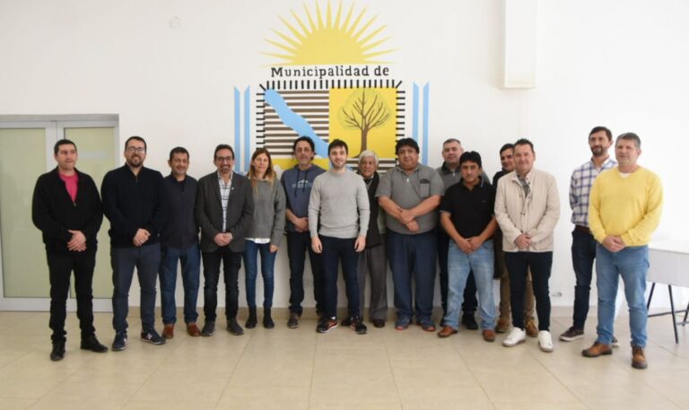 Torres con intendentes de la Cordillera por el Plan Alimentar