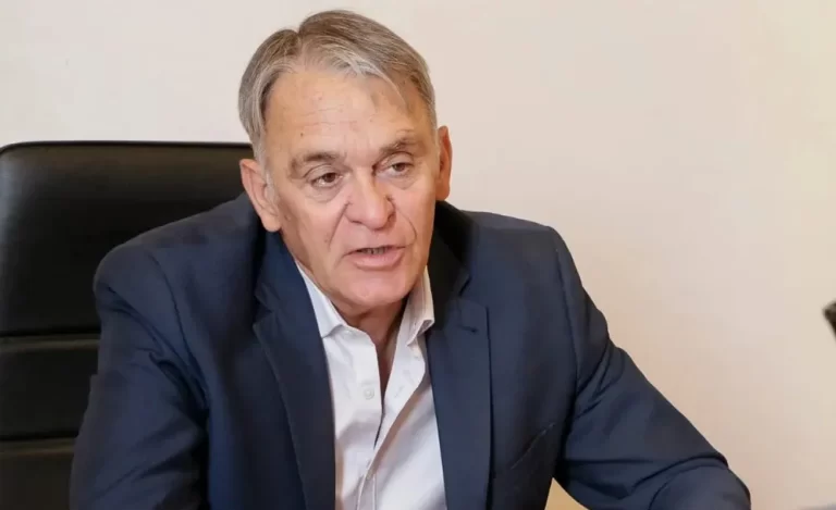 El Municipio de Trelew aclaró que se está reorganizando la planta de empleados