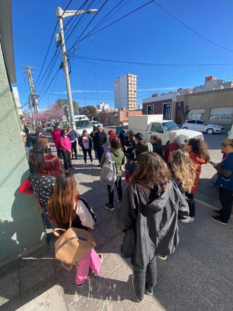 Trabajadores de la salud anuncian paro general y movilización en Chubut