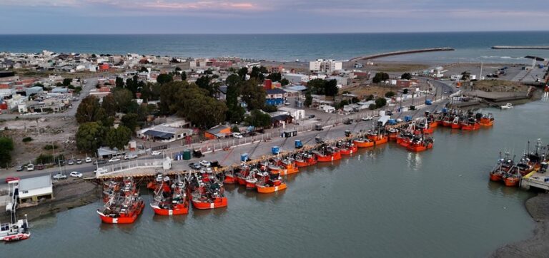 Chubut: acuerdo entre Cafach y SOMU para la temporada en aguas provinciales