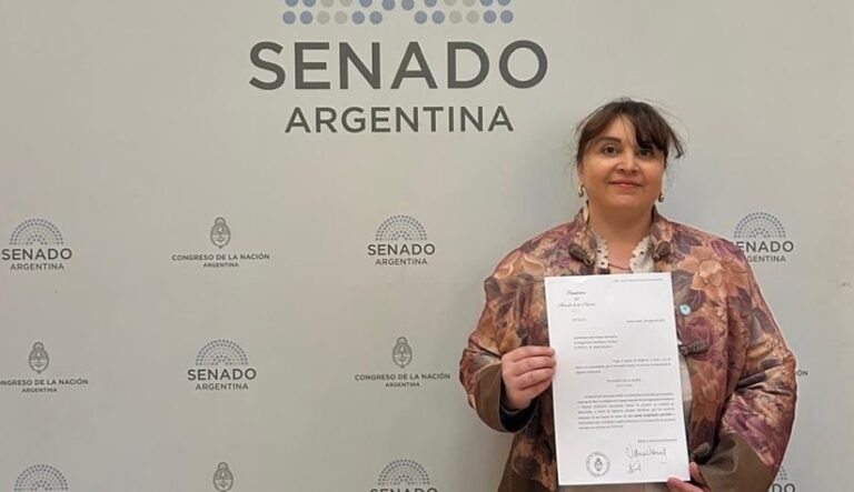 La investigadora Tamara Rubilar fue reconocida por el Senado de la Nación