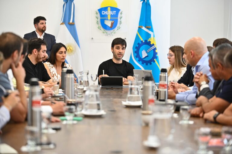 Torres reestructura su gabinete y fija nuevas prioridades