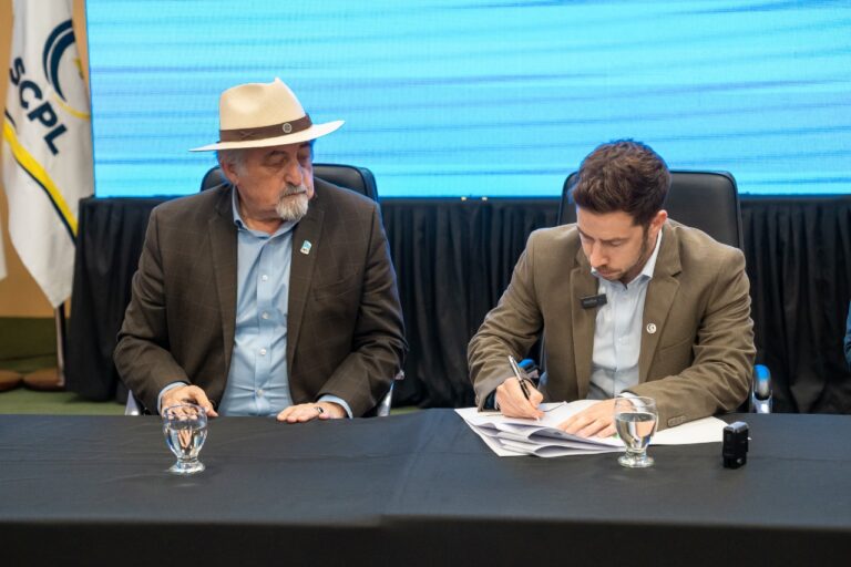 Comodoro avanza: la SCPL y el Municipio impulsan nuevas obras de energía, agua y alumbrado para más de 300 familias