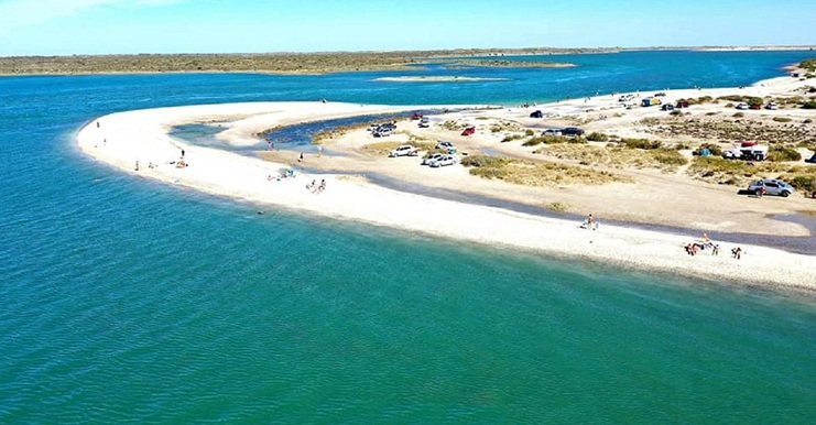 Nuevo estacionamiento y orden en Punta Perdices