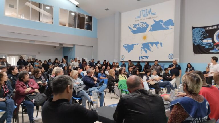 Asamblea Intersindical resolvió paro y movilización en Río Gallegos